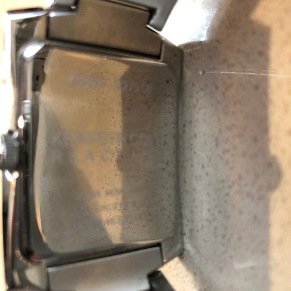 Kenneth Cole Reaction watch - Picture 5 of 9